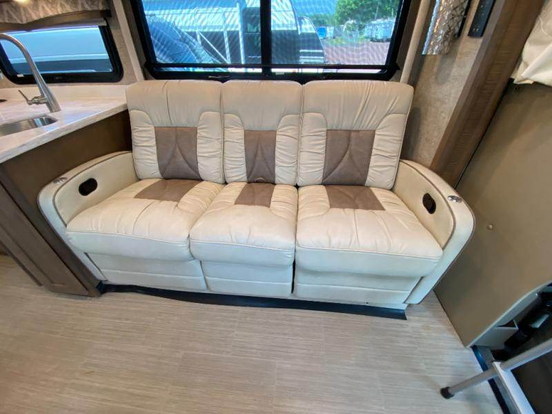2021 Thor Motor Coach Magnitude SV34