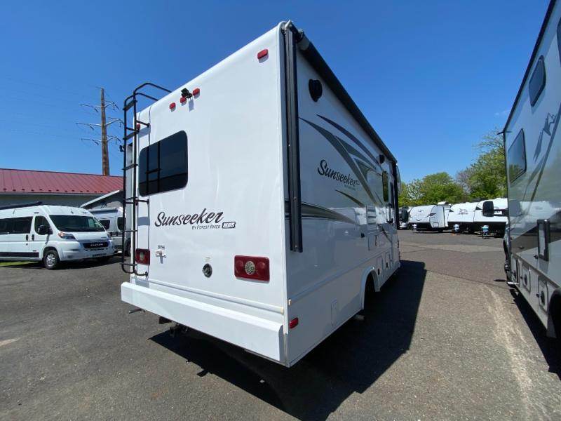 2016 Forest River Rv Sunseeker MBS 2400W