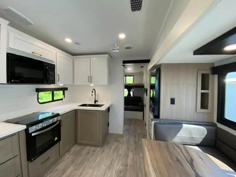 2027 Jayco Eagle HT 31QBH