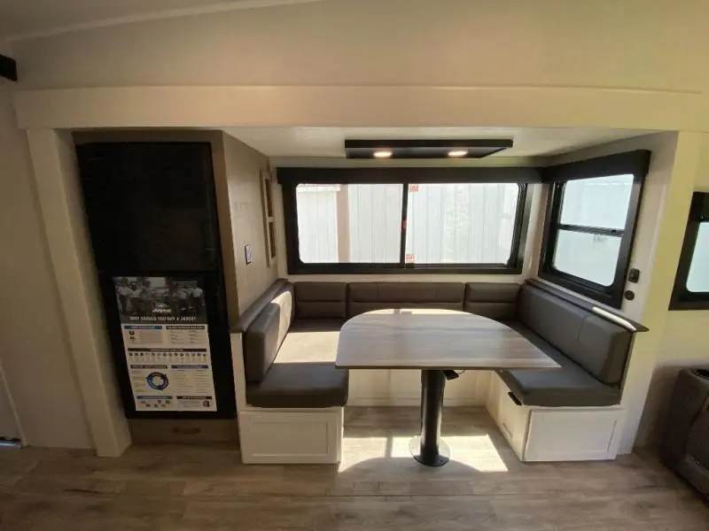 2027 Jayco Eagle HT 31QBH