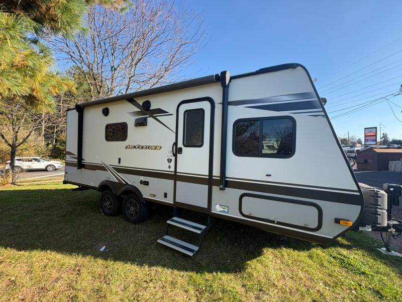 2021 JAYCO JAY FEATHER X 23 B