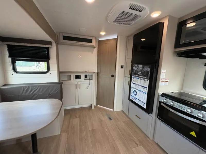 2027 Jayco Jay Flight SLX 262RLS