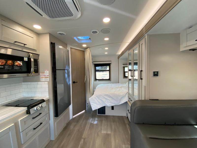 2027 Jayco Melbourne 24L