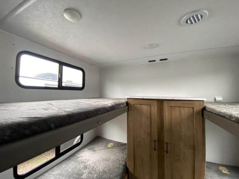 2024 Coachmen Rv Freedom Express Select 29SE