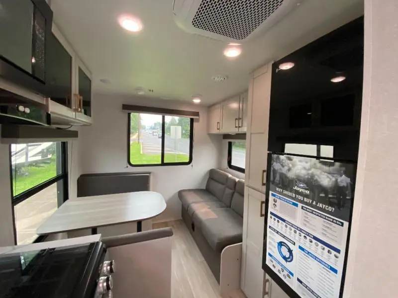 2027 Jayco Jay Flight SLX 210QB