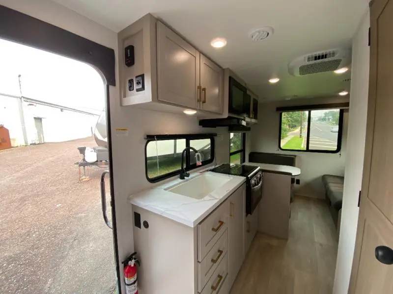 2027 Jayco Jay Flight SLX 210QB