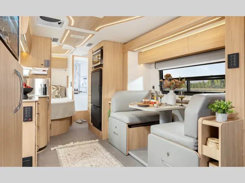 2027 Leisure Travel Unity U24CB