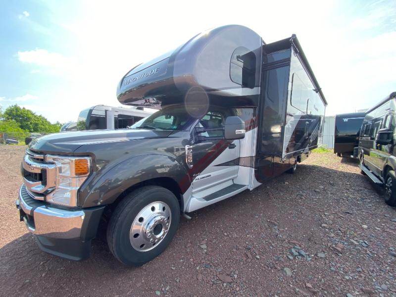2021 Thor Motor Coach Magnitude SV34