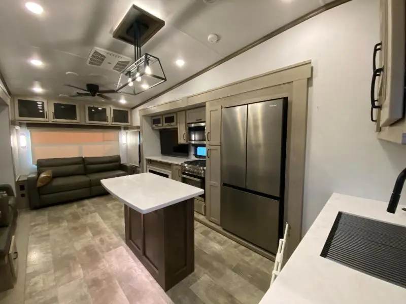 2024 Forest River Rv Flagstaff Classic 361RL