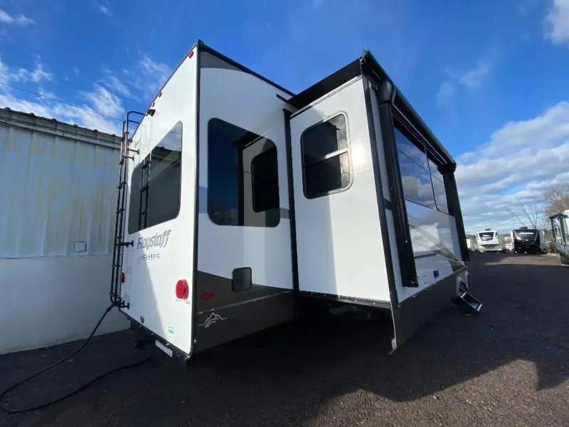 2024 Forest River Rv Flagstaff Classic 361RL