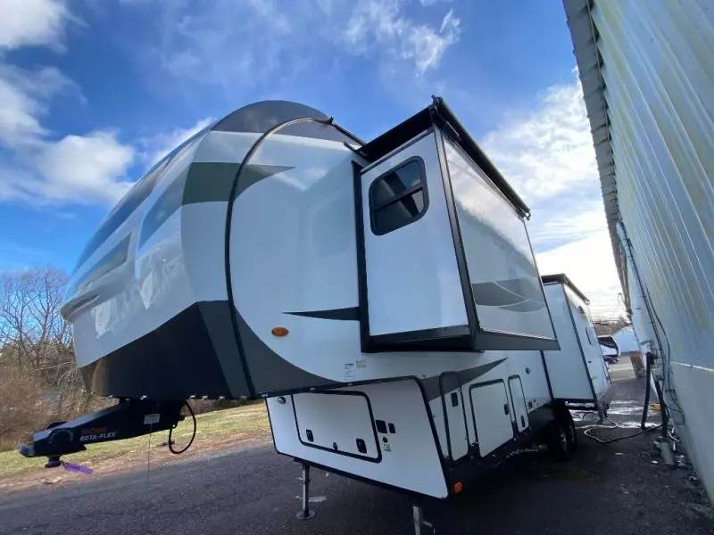 2024 Forest River Rv Flagstaff Classic 361RL