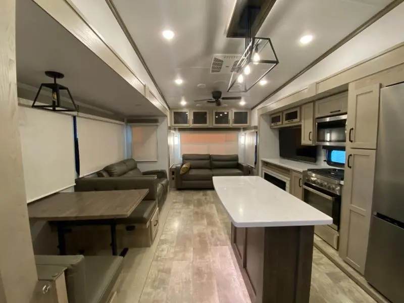 2024 Forest River Rv Flagstaff Classic 361RL