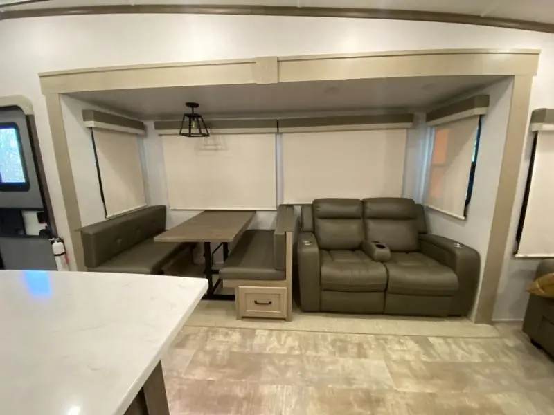 2024 Forest River Rv Flagstaff Classic 361RL